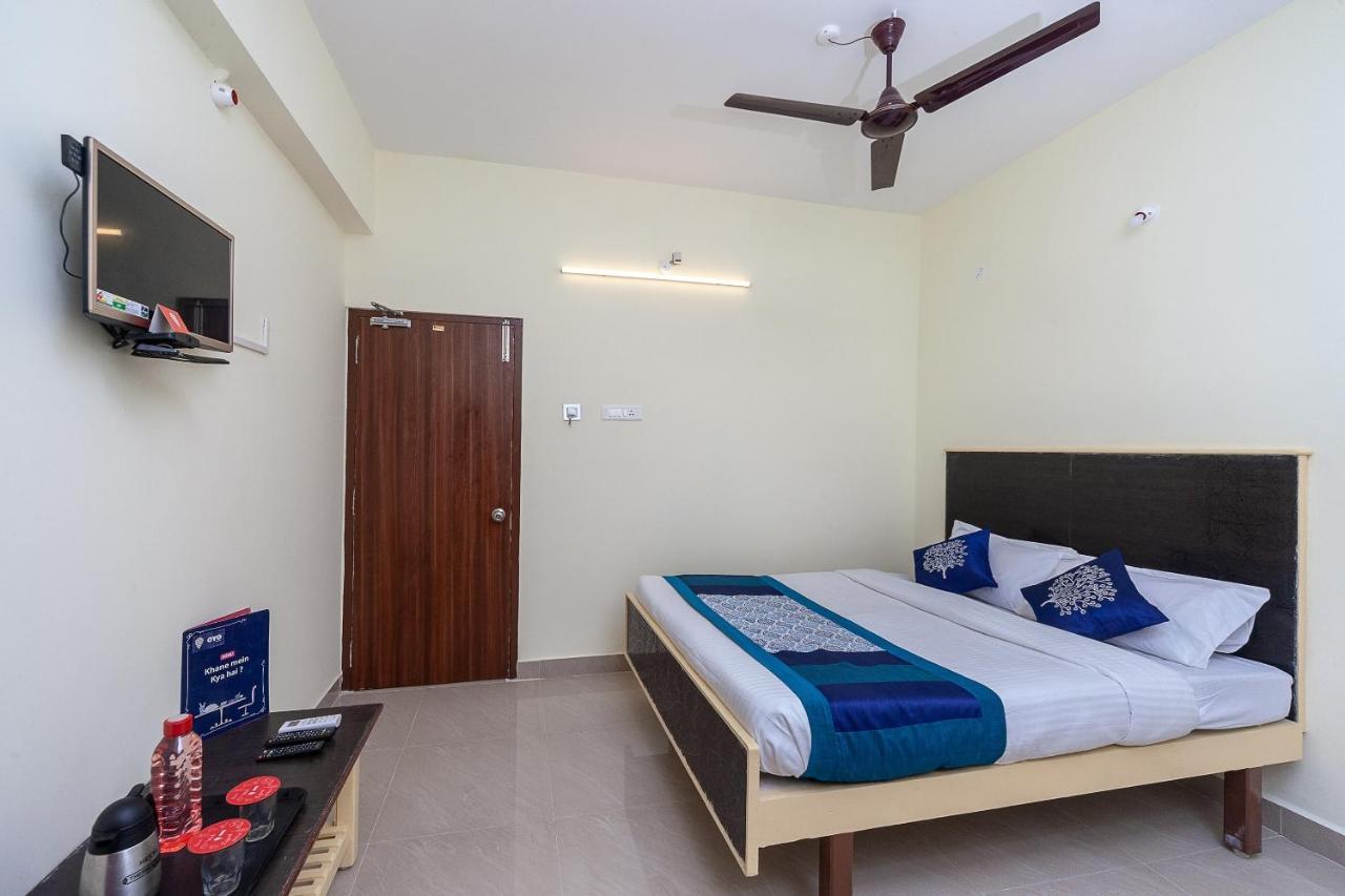 טירופאטי Oyo Hotel Sannidhi Residency מראה חיצוני תמונה